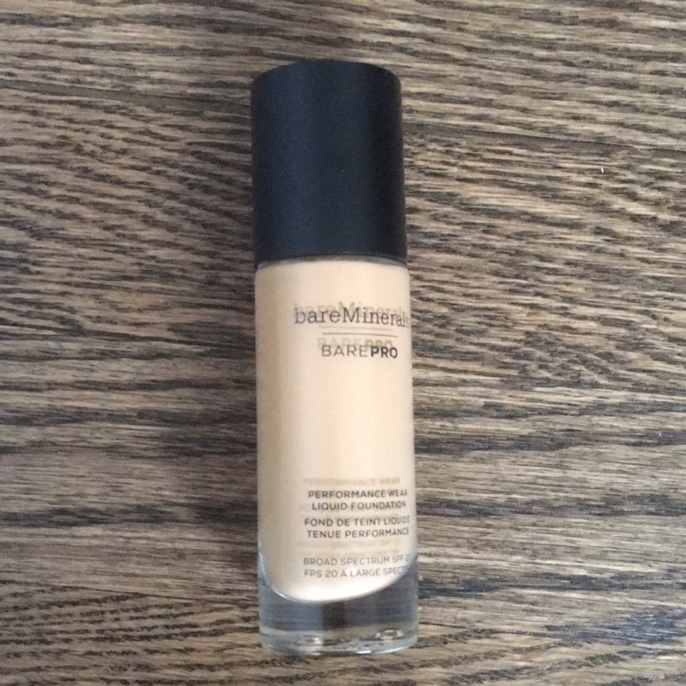 Bare Minerals BarePro (Sable)